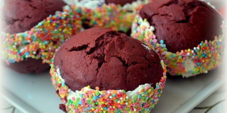 Рецепт шоколадных сэндвичей с творожным кремом