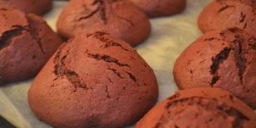 шоколадные сэндвичи с творожным кремом