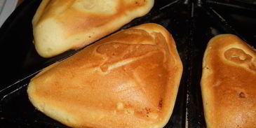 сладкие коржики к чаю в сэндвичнице