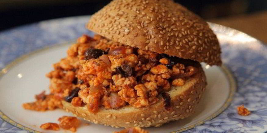 Рецепт сэндвича с индейкой, изюмом и оливками