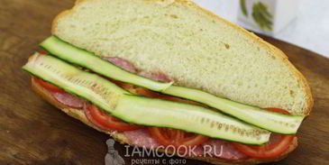 сэндвич с колбасой