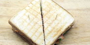 сэндвич с копченой курицей