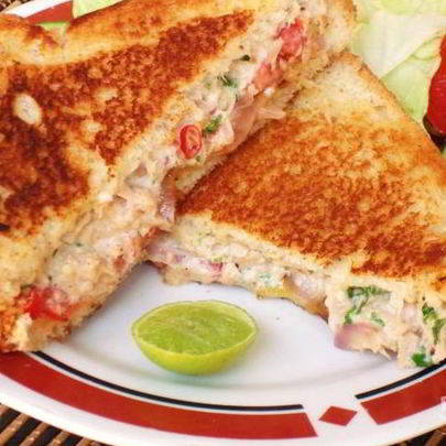 Сэндвич с красной рыбой