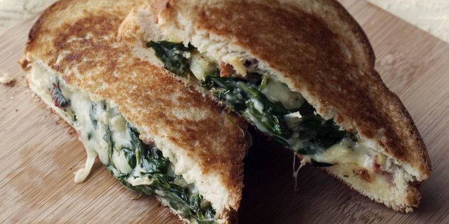 Рецепт сэндвича со шпинатом и артишоком