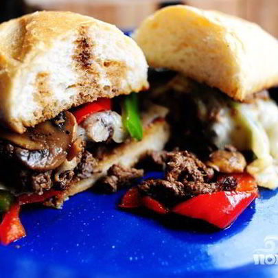 Сэндвичи с говядиной, болгарским перцем и грибами