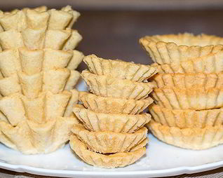 Домашние тарталетки для праздничной подачи закусок