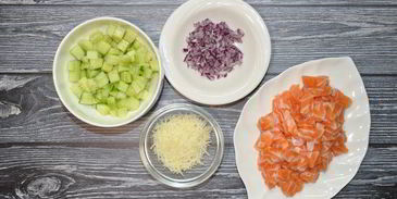 тарталетки из отрубей с салатом из семги