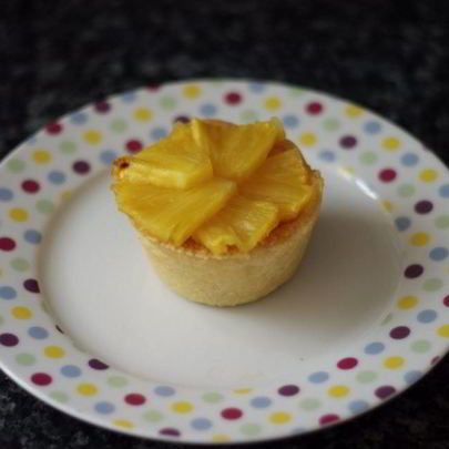 Тарталетки с ананасом