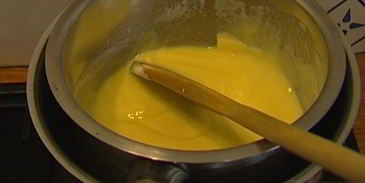 тарталетки с белым шоколадом и клубникой