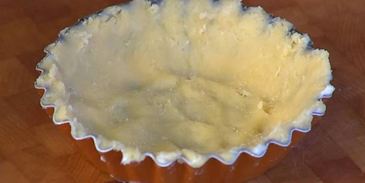 тарталетки с двойным кремом и клубникой