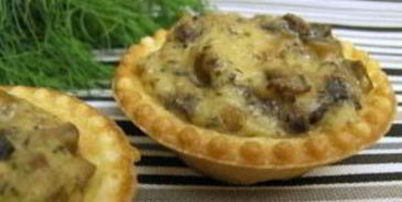 тарталетки с грибами и сыром