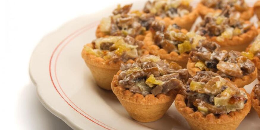 Рецепт тарталеток с грибами, сыром и овощами