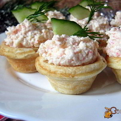 Тарталетки с крабовым паштетом