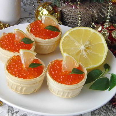 Тарталетки с красной икрой