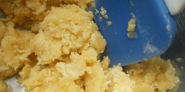 тарталетки с лаймовым маскарпоне и ромовой вишней