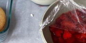 тарталетки с рикоттой и клубникой