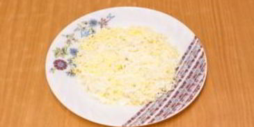 тарталетки с сыром и помидорами