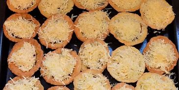 творожные тарталетки с грибами и сыром