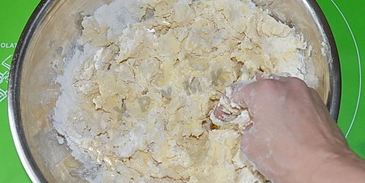 творожные тарталетки с грибами и сыром