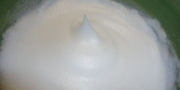 маковый тарт с творожным суфле и ганашем