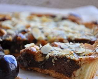 Тарт Брауни с фундуком и карамелью