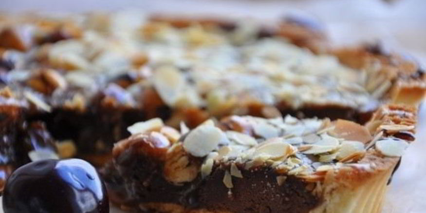 Рецепт тарта брауни с фундуком и карамелью