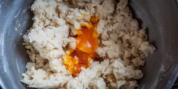 тарт с карамельным кремом и яблоками