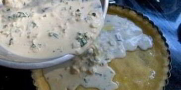 тарт с кукурузой и базиликом