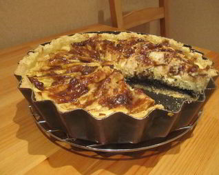 Тарт с маком, творогом и яблоками