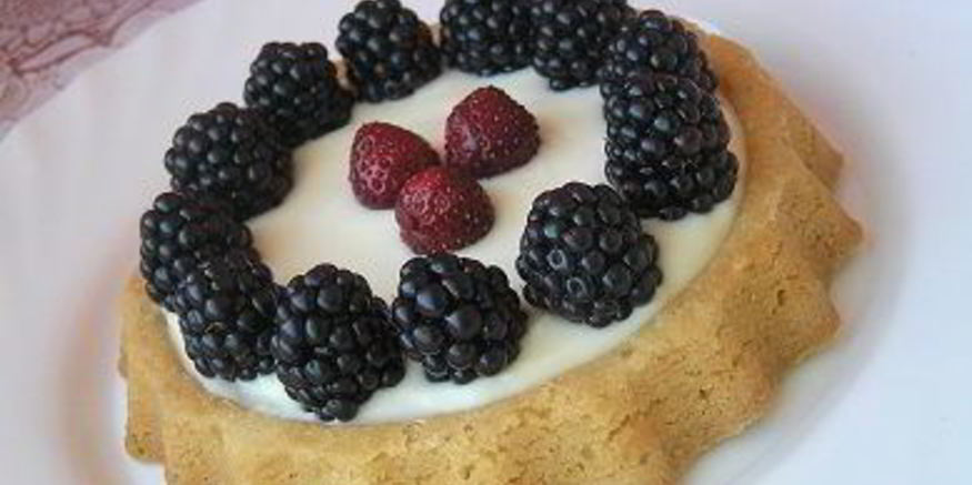 Рецепт тарта с маскарпоне и ежевикой