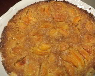 Тарт с миндальным кремом и абрикосами