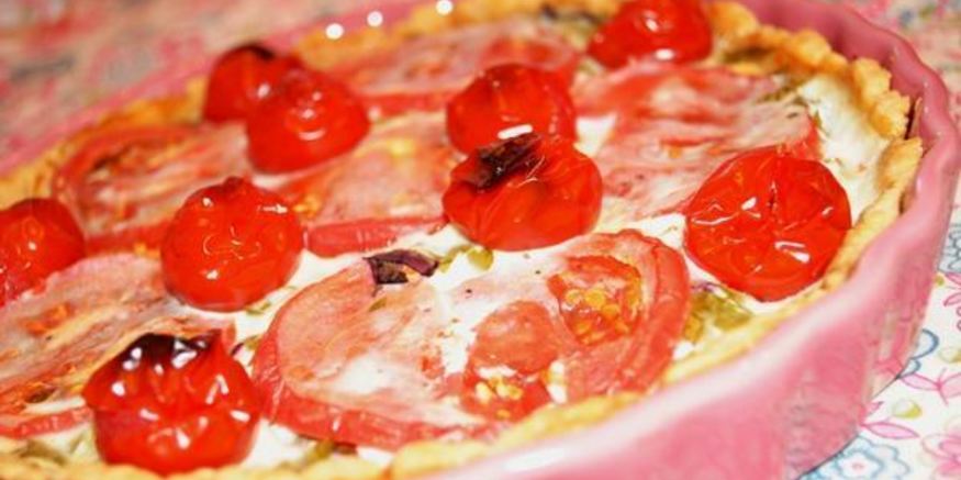 Рецепт тарта с помидорами, фетой и зеленью