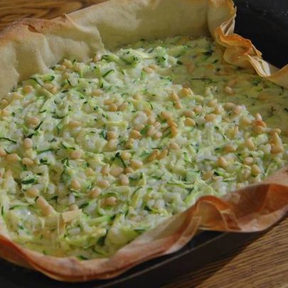 Тарт с цукини, рисом и кедровыми орешками