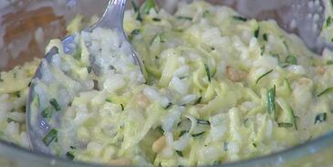 тарт с цукини, рисом и кедровыми орешками