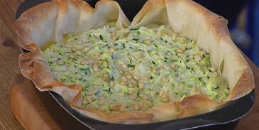 тарт с цукини, рисом и кедровыми орешками