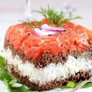 Рецепт Тартинок слоеных с яблоками и лососем