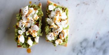 тосты с авокадо