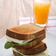 Рецепт Тостов с белковым омлетом и шпинатом