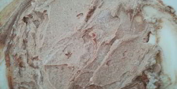 тосты с рикоттой, грушей и клубникой