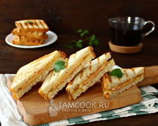 Тосты с ветчиной и сыром