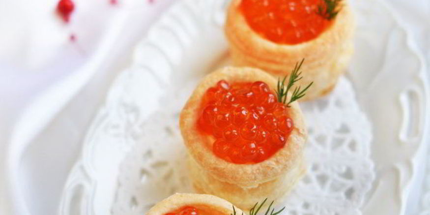 Рецепт волованов с красной икрой