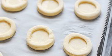 волованы с красной икрой