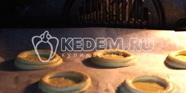 волованы с сырной начинкой и грибами