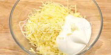 волованы с сырной начинкой и грибами