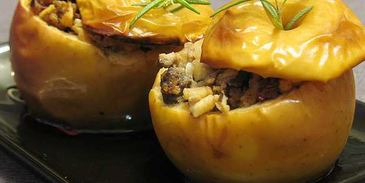 яблочки, фаршированные мясом