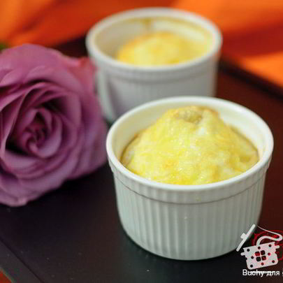 Пикантная яичница в формочках