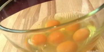 простая яичница с грибами