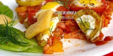 сердечная яичница из перепелиных яиц с овощами