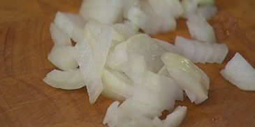 яичница с индейкой, картофелем и травами