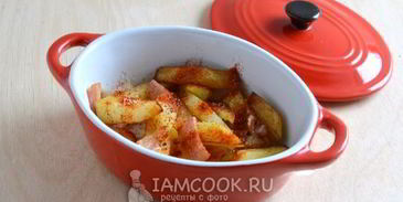 яичница с картофелем и беконом в духовке